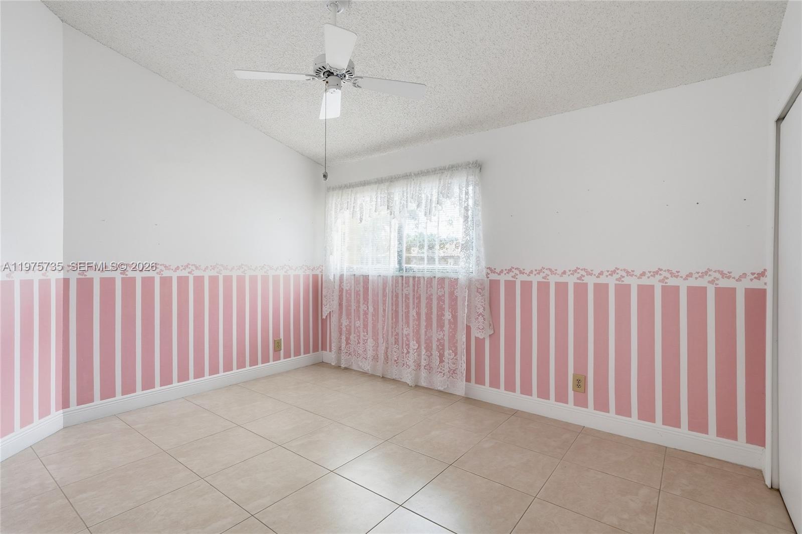 HAWKES BLUFF - Residential