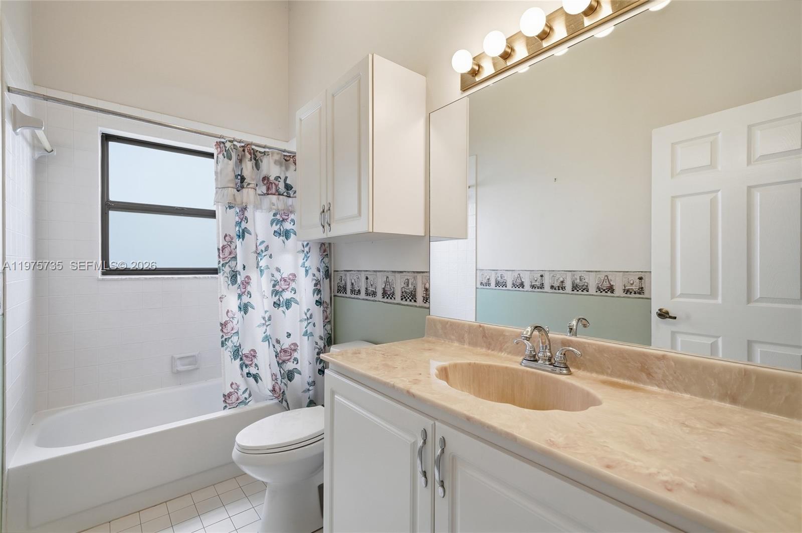 HAWKES BLUFF - Residential