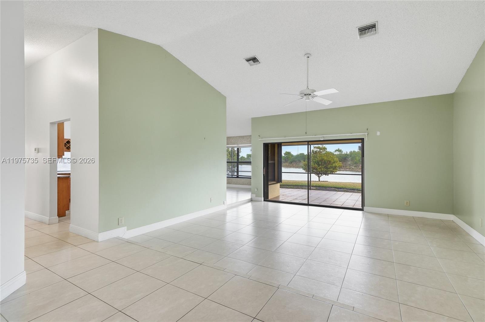 HAWKES BLUFF - Residential