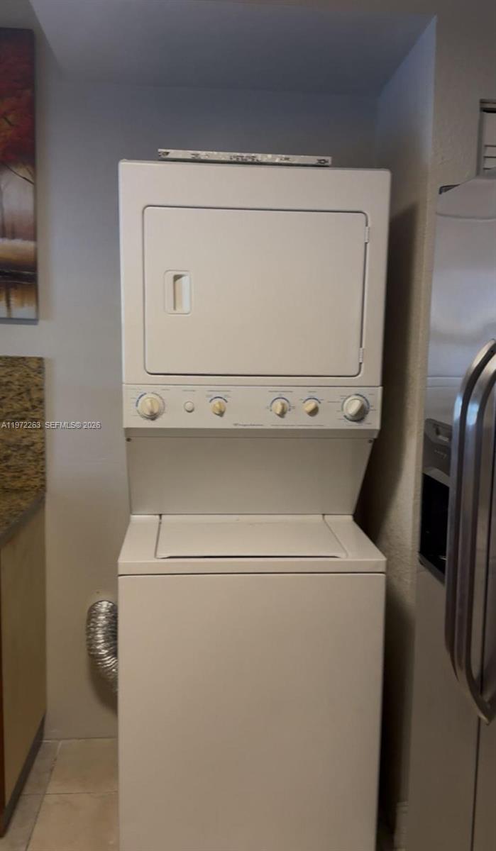 WESTWIND LAKES SEC 4 - Residential