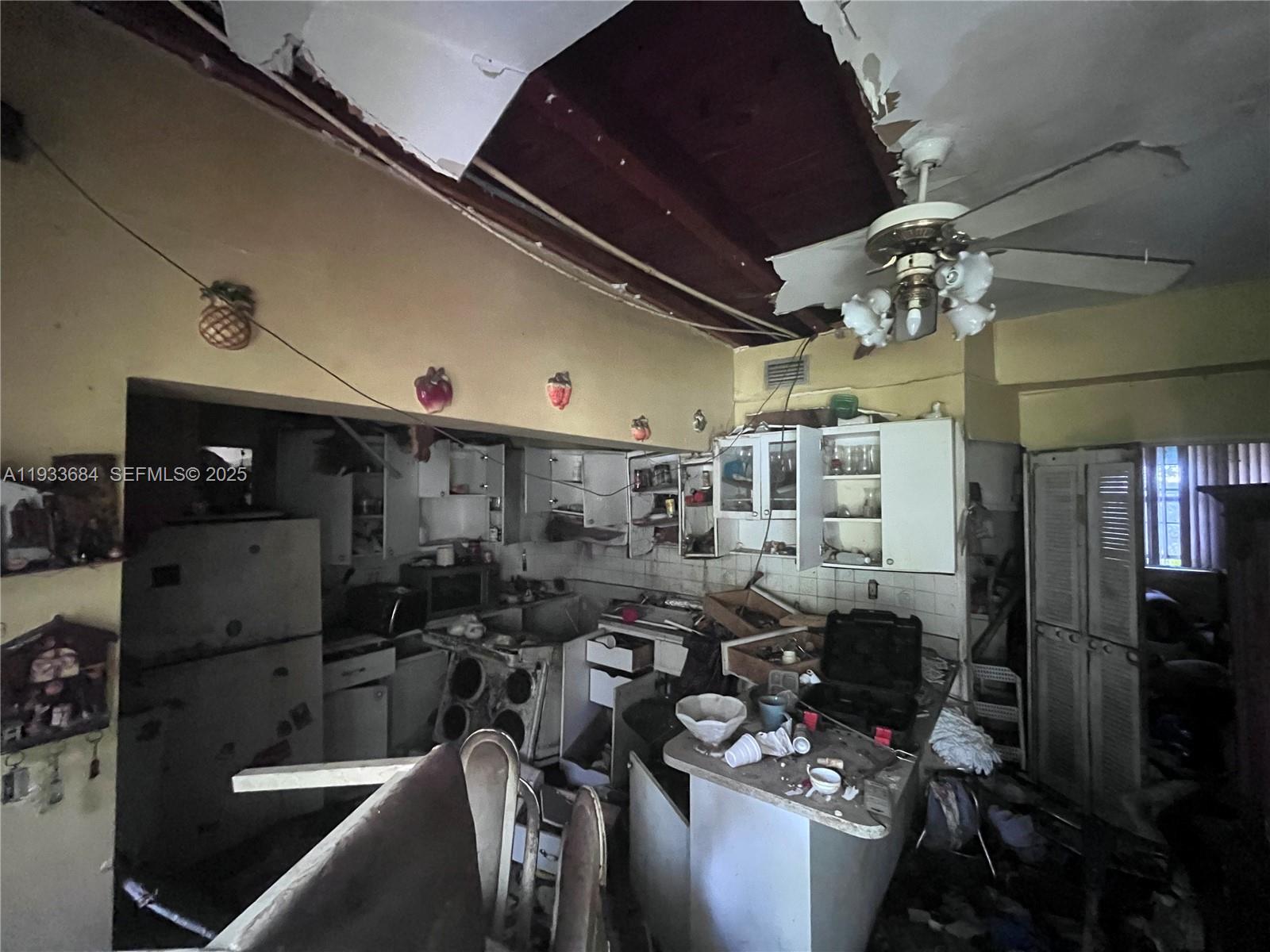 THE TROPICS ADDN - Residential