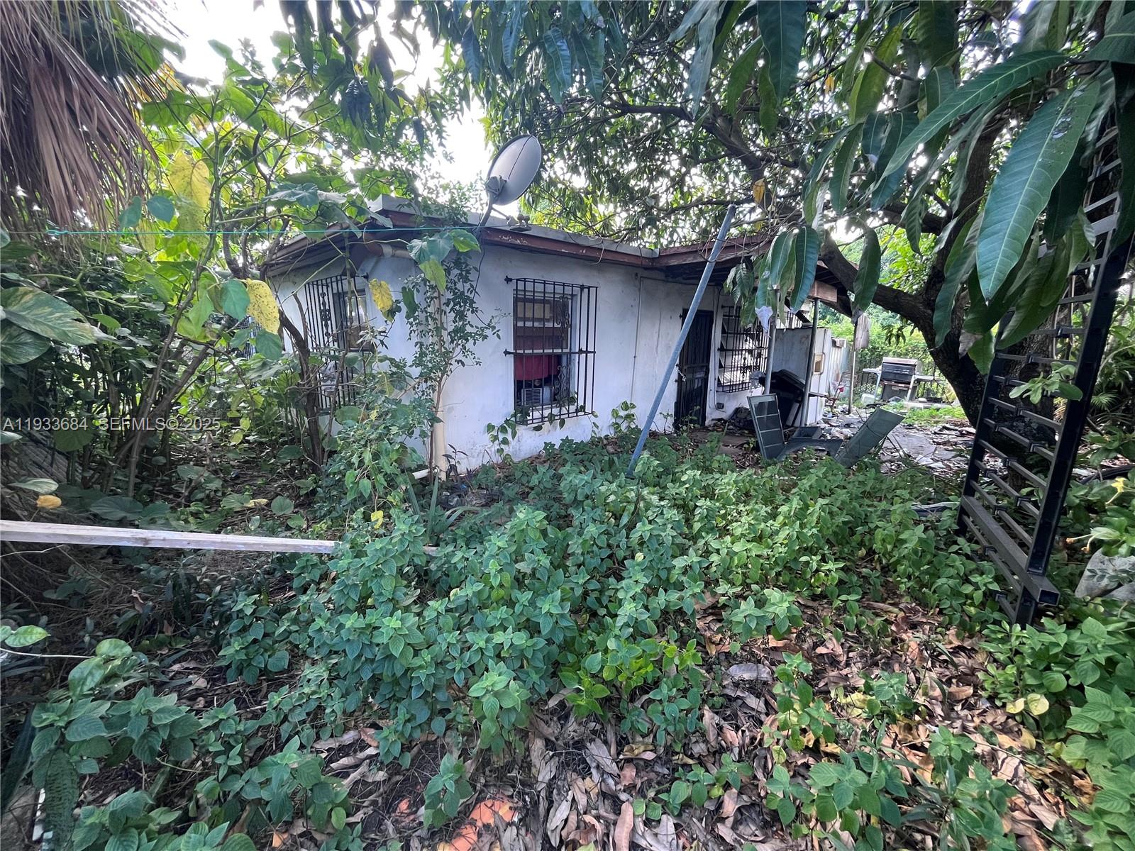 THE TROPICS ADDN - Residential