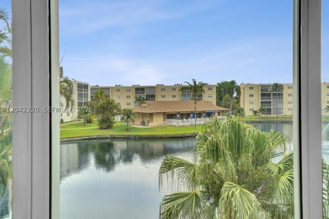Tiny photo for 415 SE 11th Ter #207, Dania Beach, FL 33004 (MLS # A12042220)
