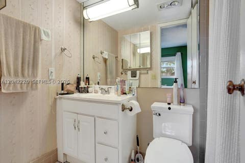 Tiny photo for 415 SE 11th Ter #207, Dania Beach, FL 33004 (MLS # A12042220)