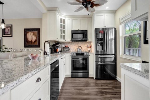 Tiny photo for 415 SE 11th Ter #207, Dania Beach, FL 33004 (MLS # A12042220)