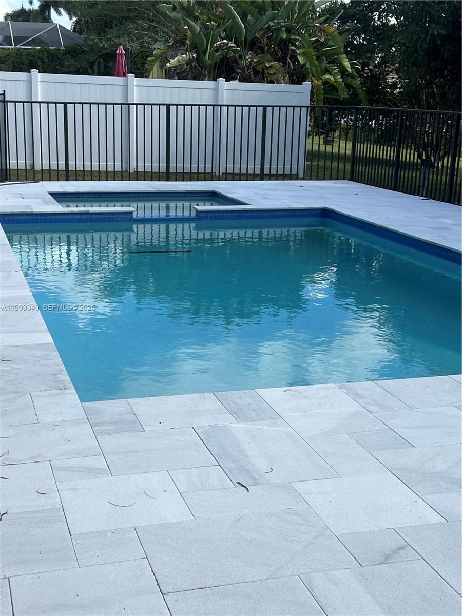 WHITEHORSE ESTATES - Residential Lease