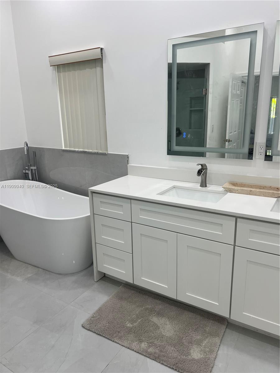 WHITEHORSE ESTATES - Residential Lease