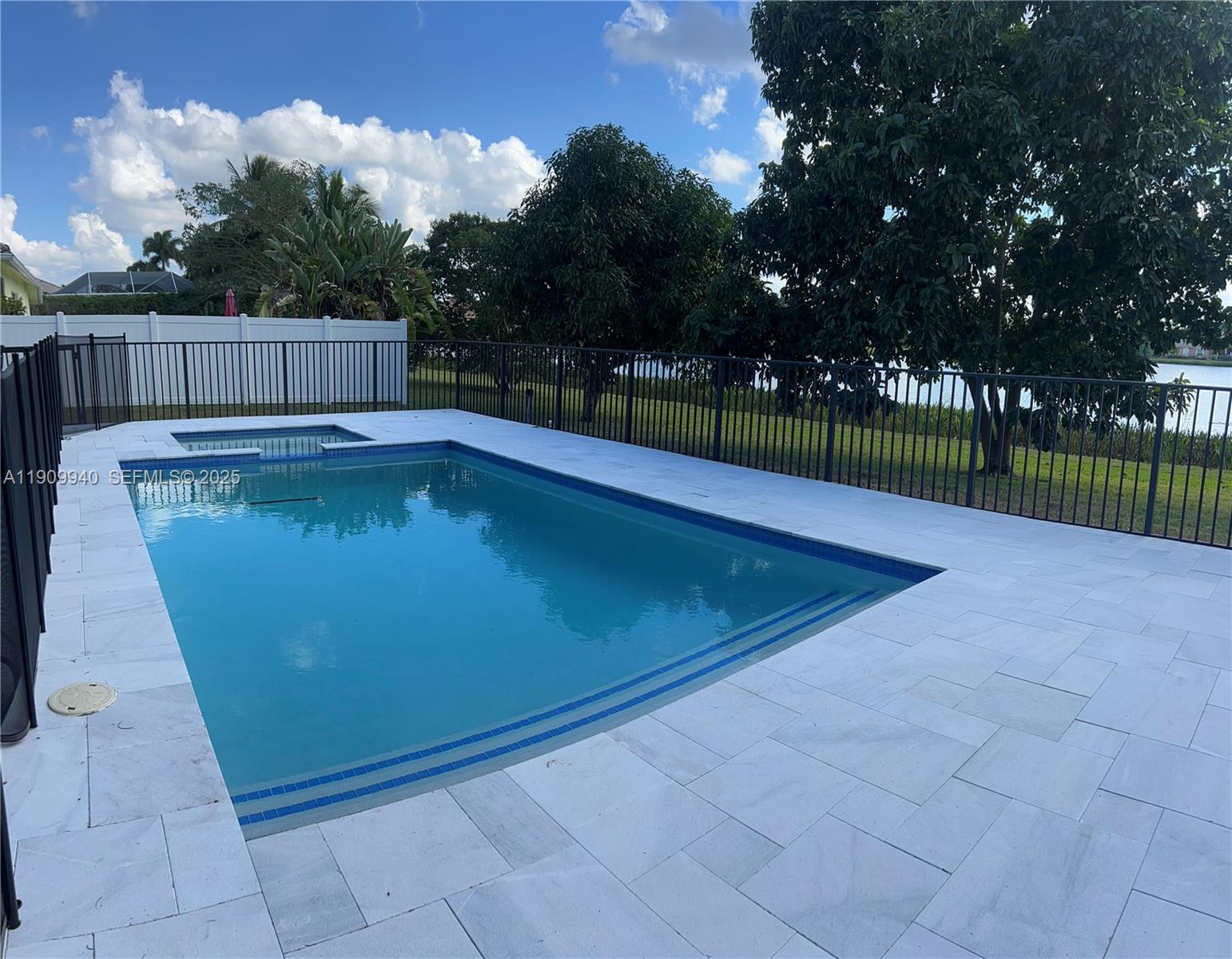 WHITEHORSE ESTATES - Residential Lease