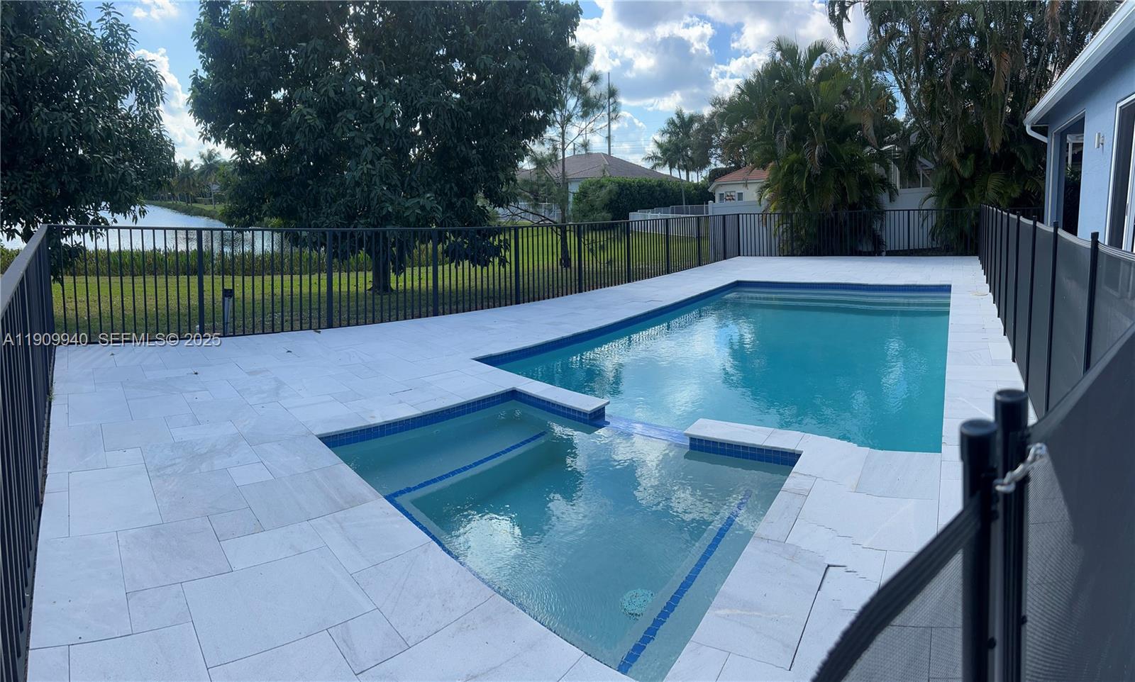 WHITEHORSE ESTATES - Residential Lease