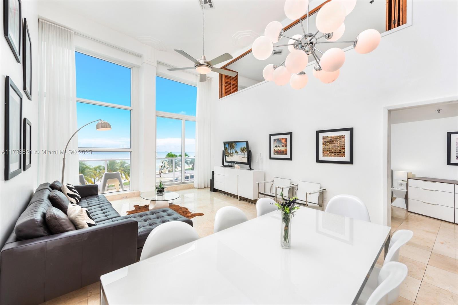 5445 Collins Ave M15