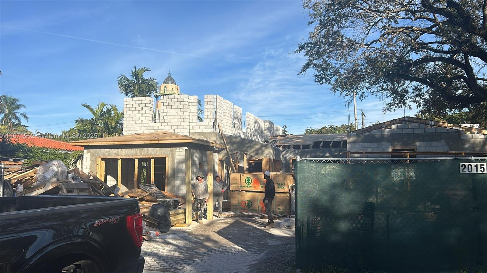 ¤C GABLES GRANADA SEC REV - Residential