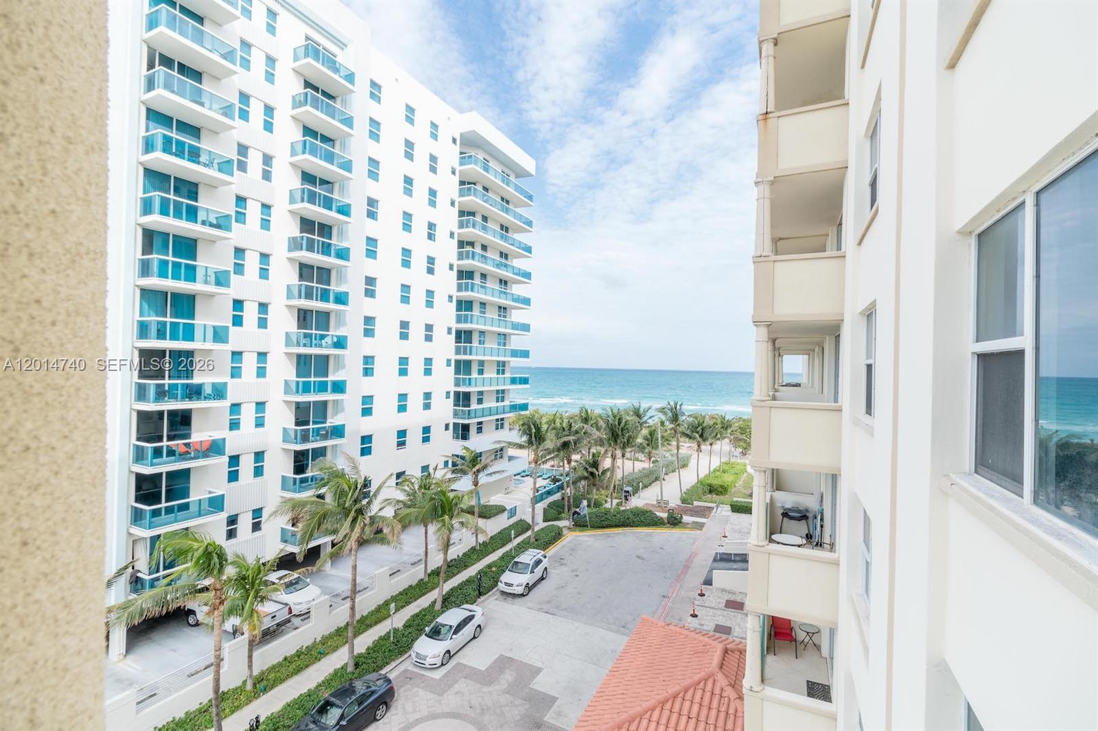 CARLISLE ON THE OCEAN CON - Residential Lease