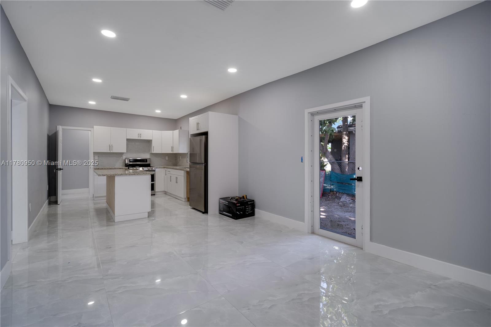 SECOND WESTMORELAND ADDN - Residential Income