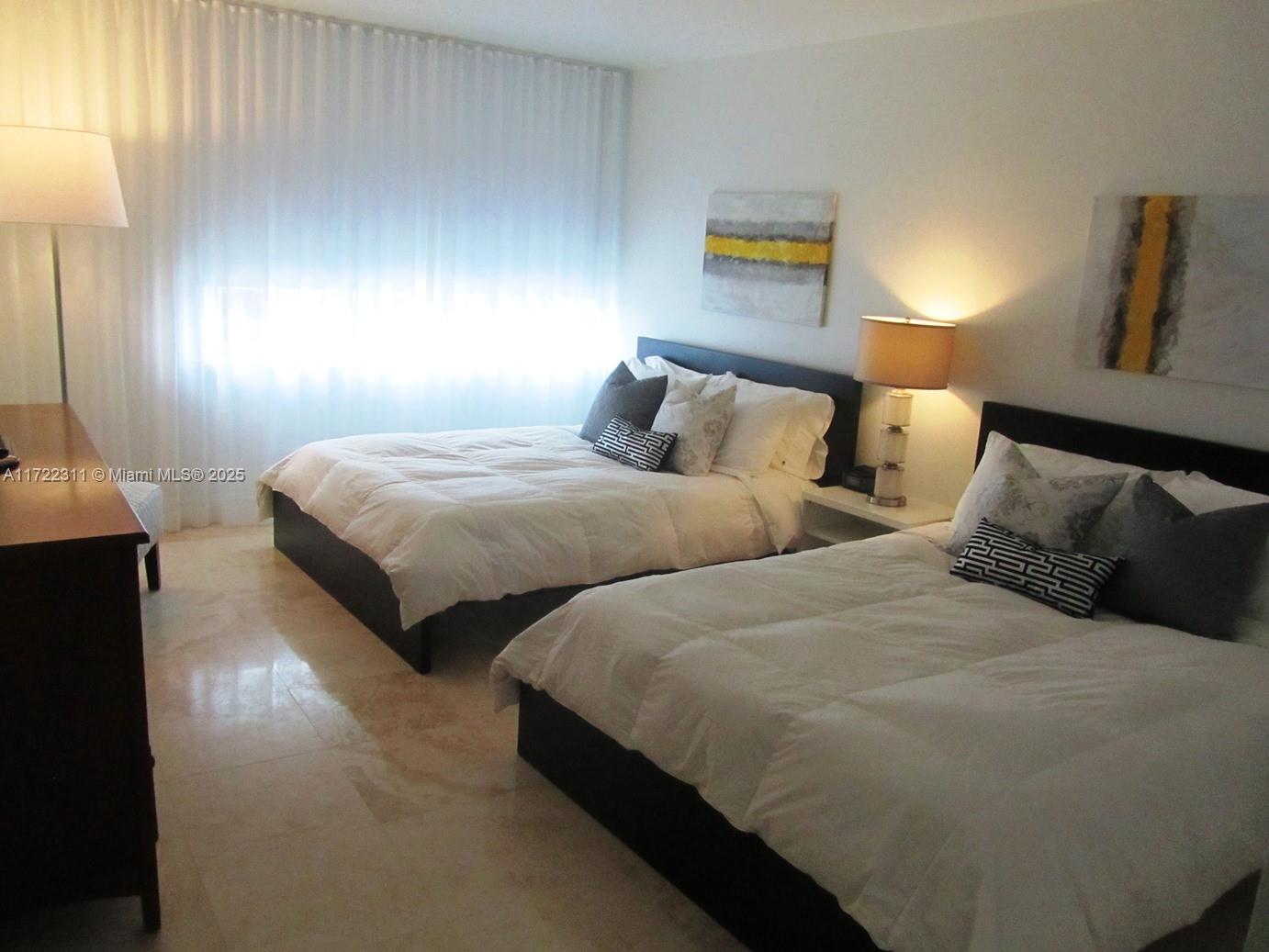 100 Lincoln Rd 302