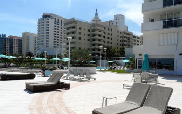 THE DECOPLAGE CONDO - Residential Lease