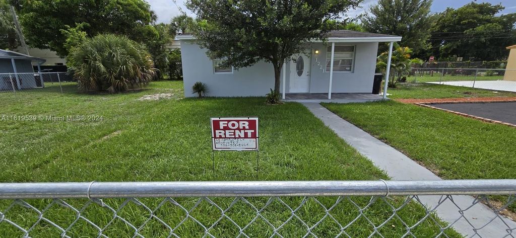 Photo of 1221 NW 23rd Ter #0, Fort Lauderdale, FL 33311 (MLS # A11619539)