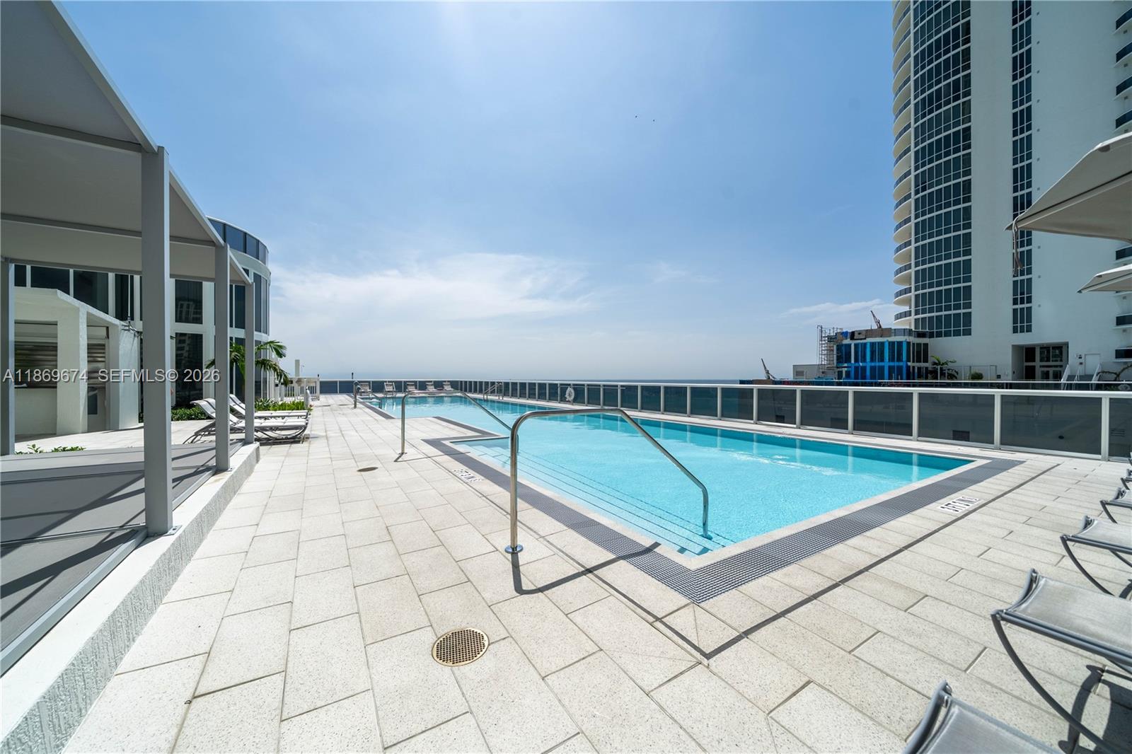 TDR TOWER I CONDO - Residential