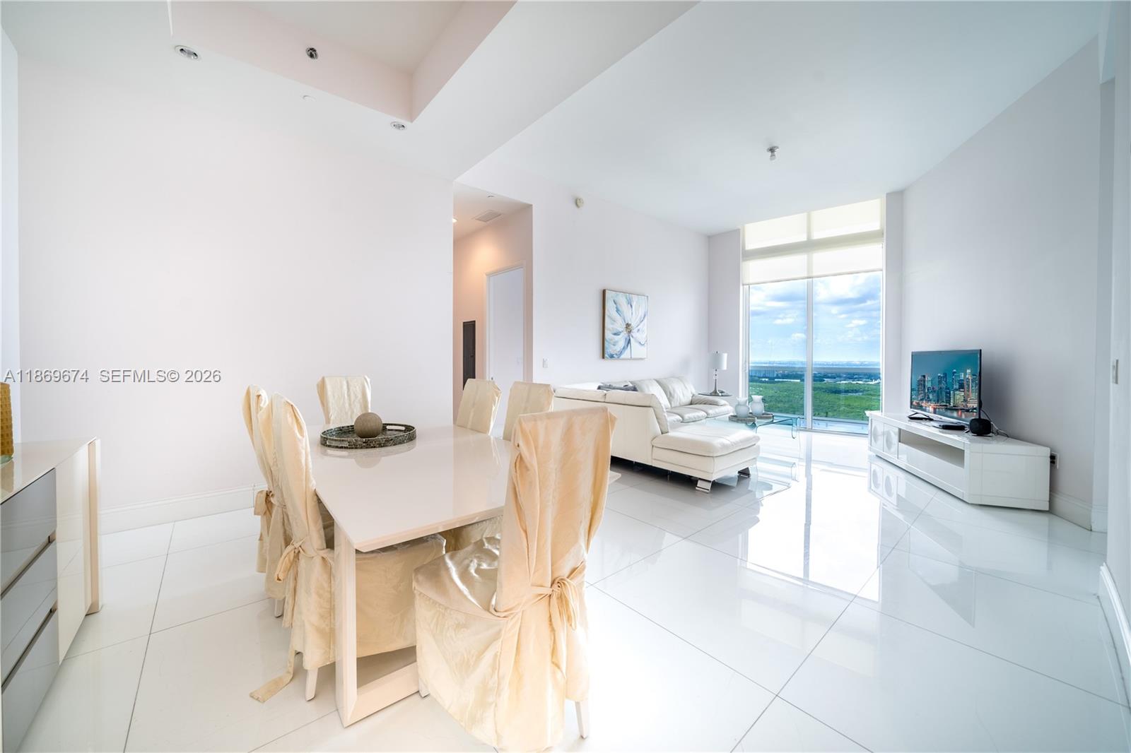 TDR TOWER I CONDO - Residential