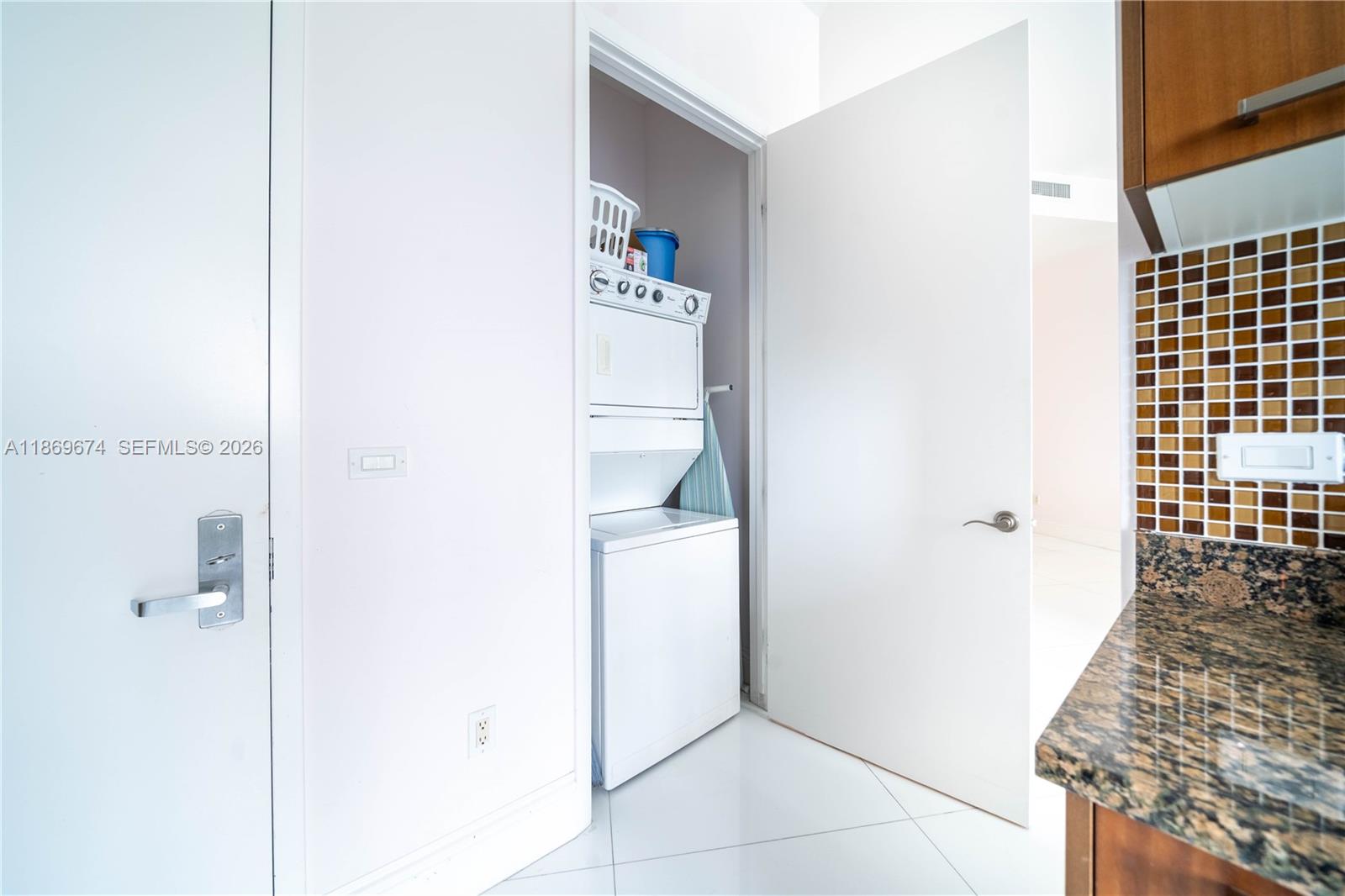 TDR TOWER I CONDO - Residential