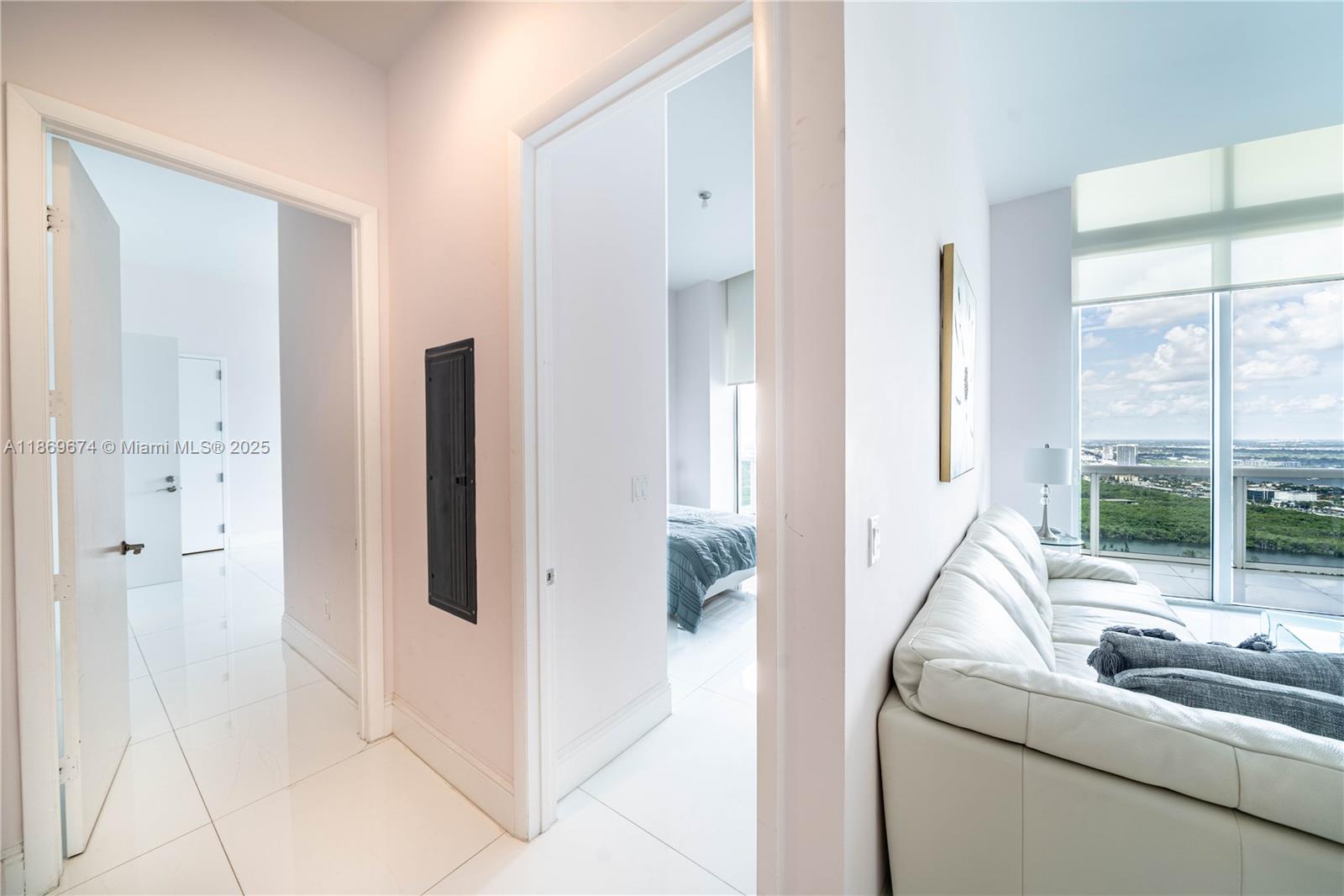 TDR TOWER I CONDO - Residential