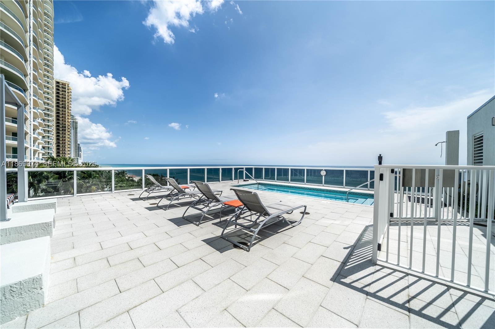 TDR TOWER I CONDO - Residential