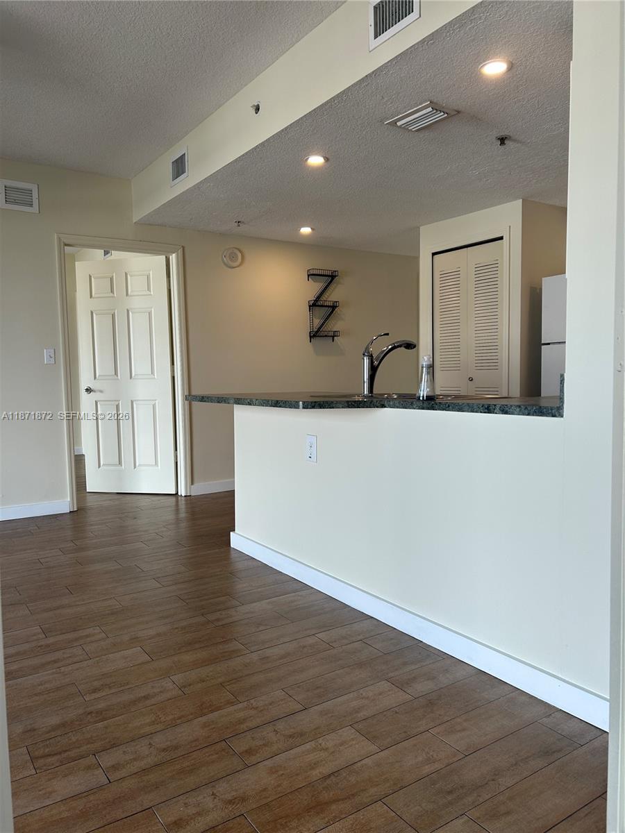 3410 Coral Way PH-02