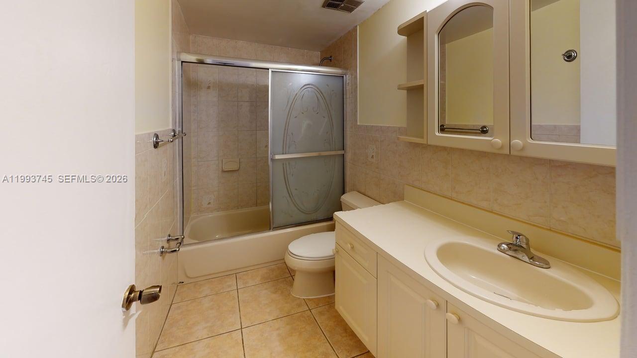 SIBONEY GARDENS CONDO - Residential Lease