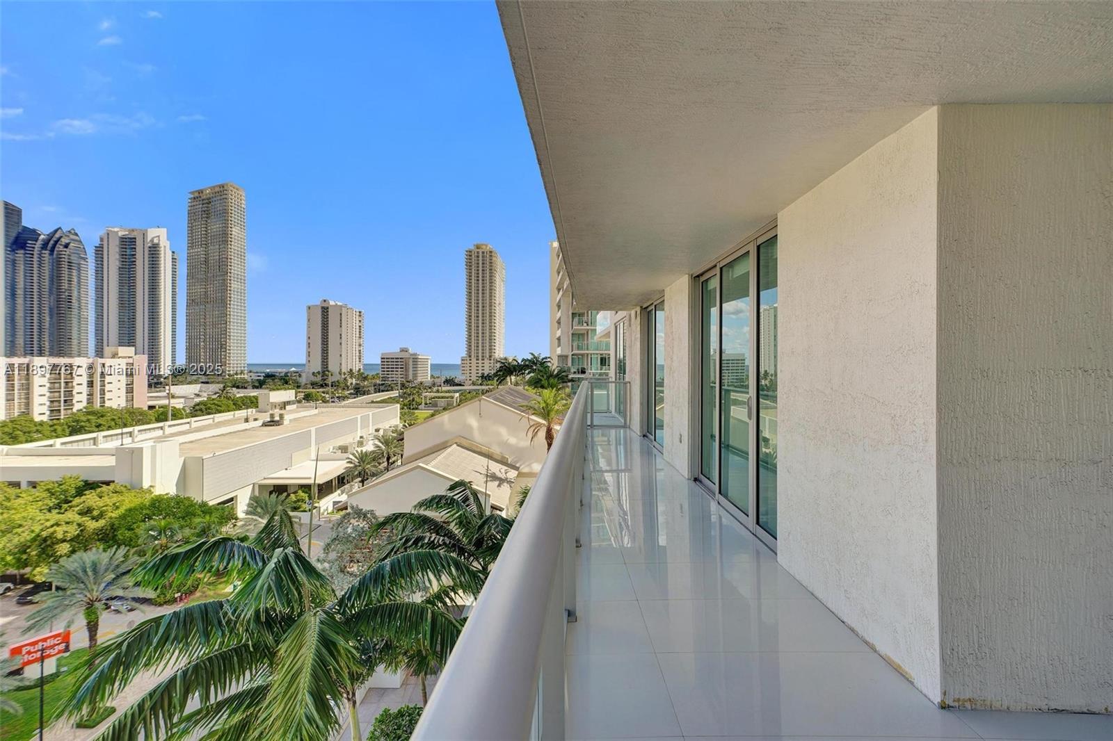 PARQUE TOWERS CONDO - Residential Lease
