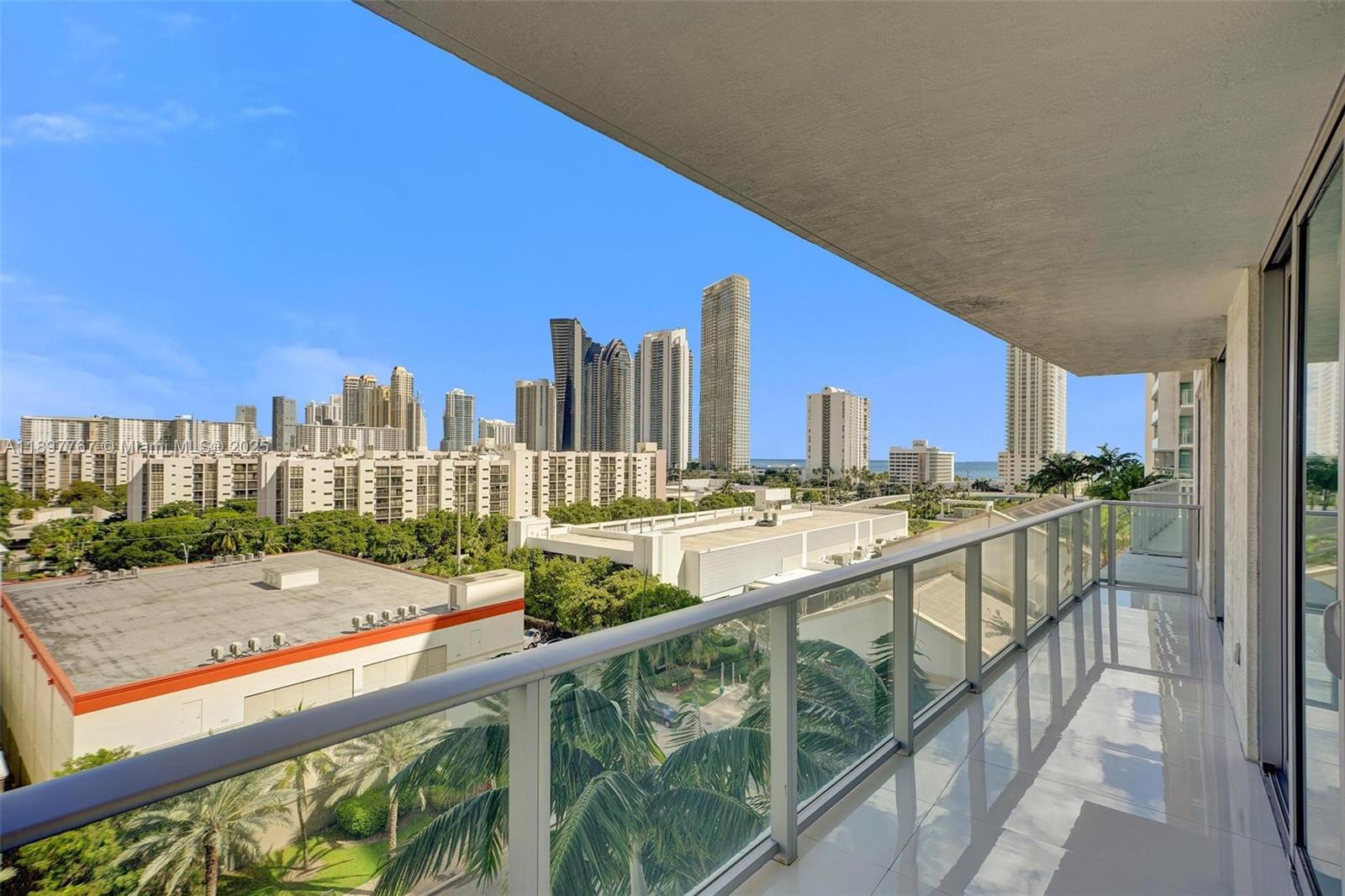 PARQUE TOWERS CONDO - Residential Lease