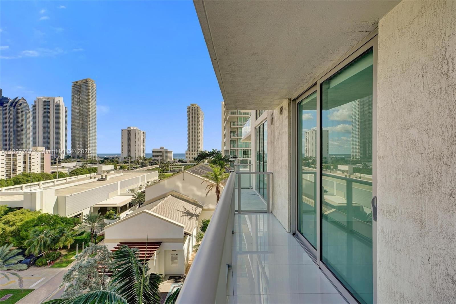 PARQUE TOWERS CONDO - Residential Lease