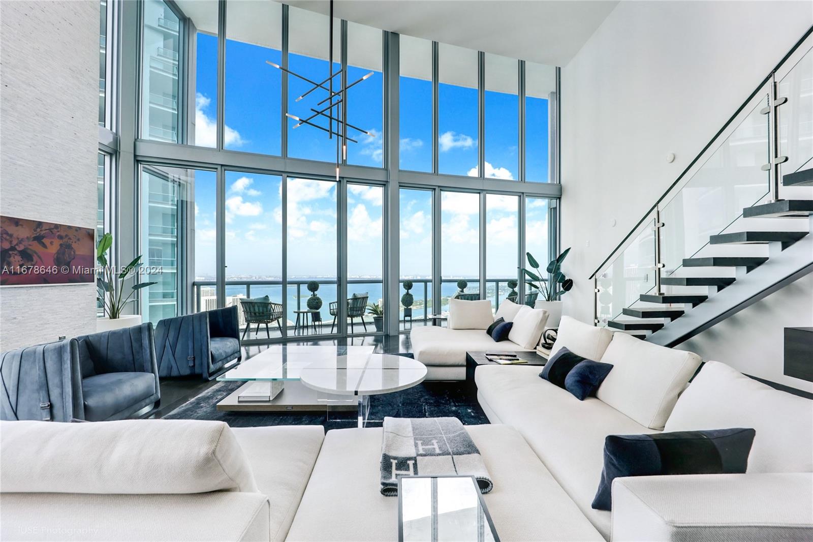 Welcome to this stunning penthouse at Marinablue, where luxury meets breathtaking views! This exquisite residence boasts an expansive open floor plan with floor-to-ceiling windows that provide panoramic views of Biscayne Bay and the Miami skyline.
Features include:
- Spacious 2 bedrooms and 2 bathrooms, elegantly designed for comfort and style
- A gourmet kitchen equipped with top-of-the-line appliances and custom cabinetry, Arclina finishes, Miele built in coffee maker, and Sub zero appliances. Interior designed with Minotti furniture
- Access to world-class amenities, including a state-of-the-art fitness center, infinity pool, and 24-hour concierge service.
Schedule your private showing today and experience the unparalleled luxury of Marinablue!