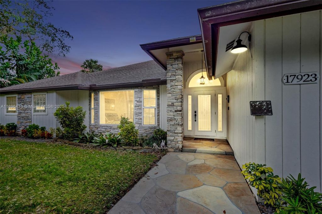 Photo of 17923 N 128th Trl N, Jupiter, FL 33478 (MLS # A11696413)