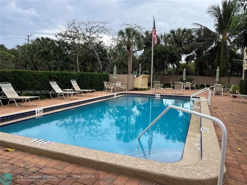 CASA VERANO CONDO - Residential