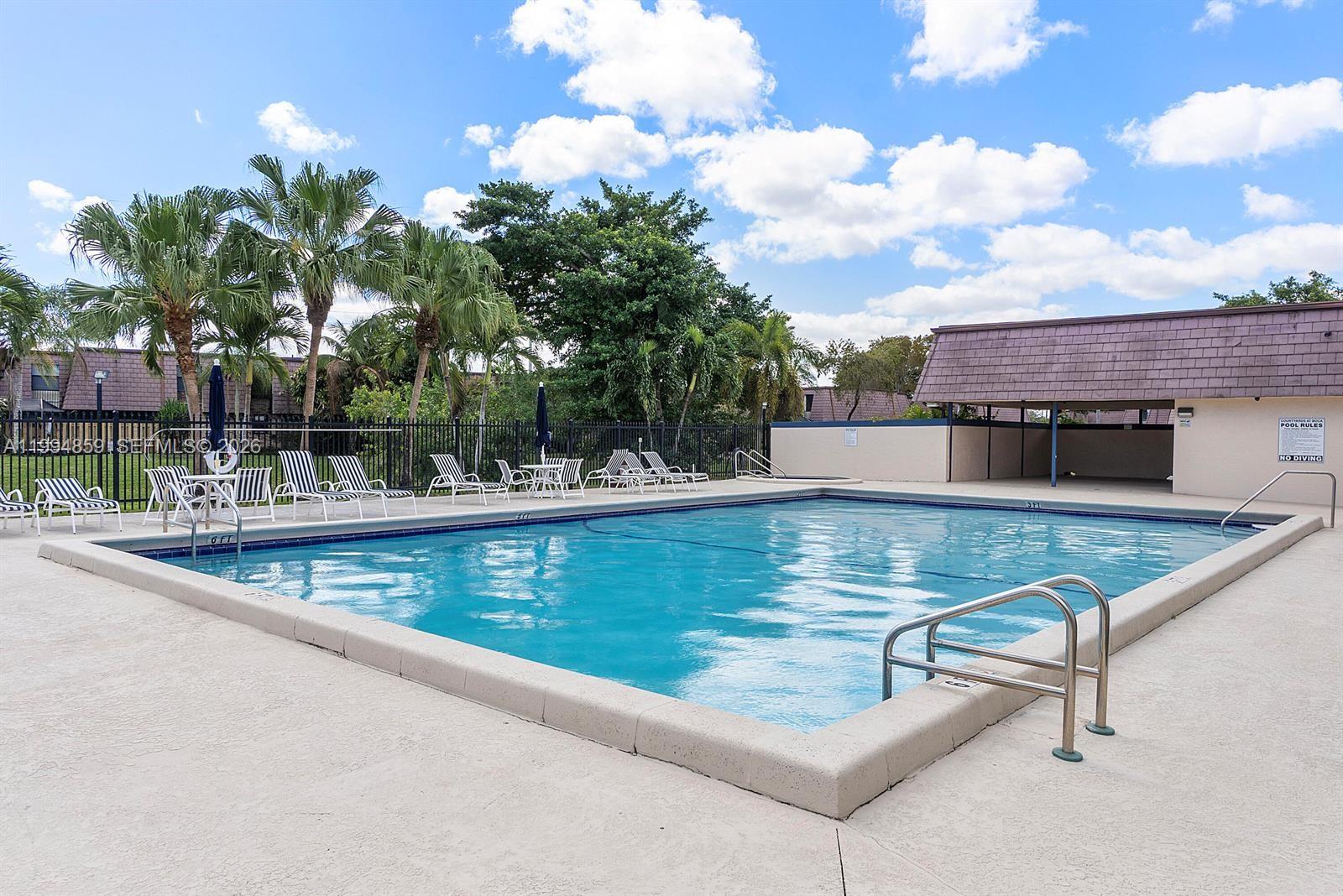 COURTYARDS AT BOCA II - Residential