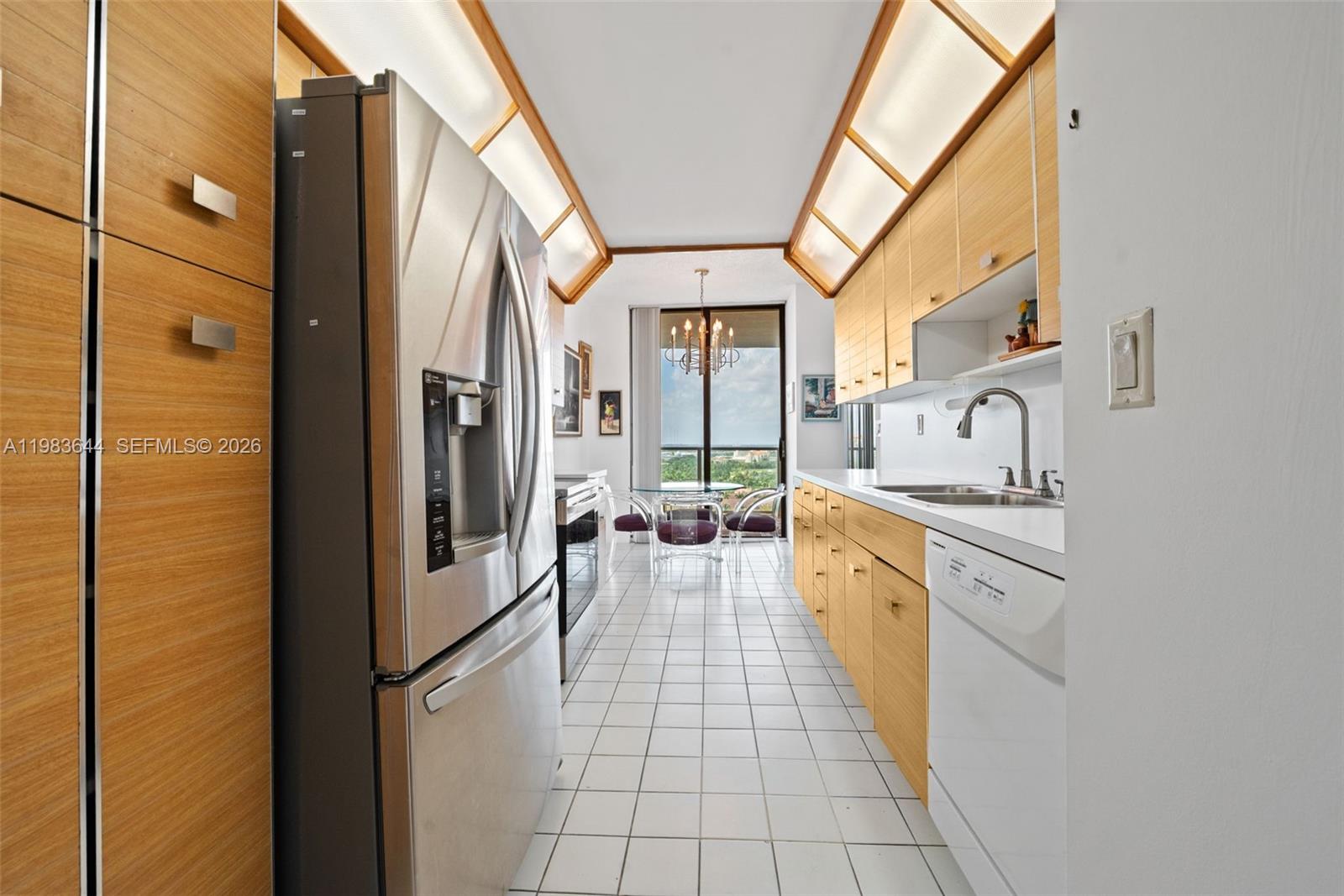 MARINA TOWER CONDO - Residential