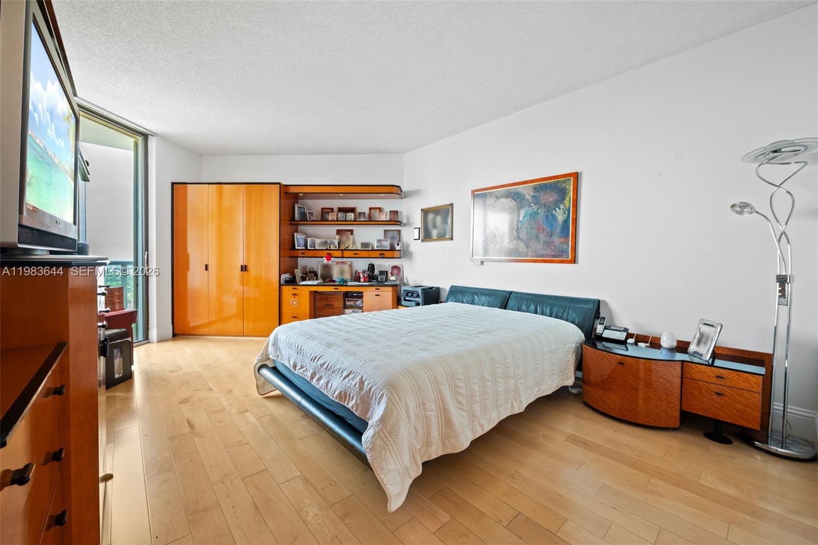 MARINA TOWER CONDO - Residential