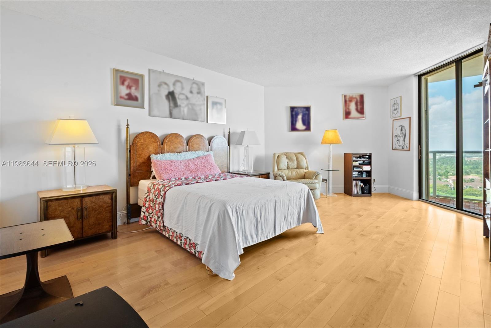 MARINA TOWER CONDO - Residential