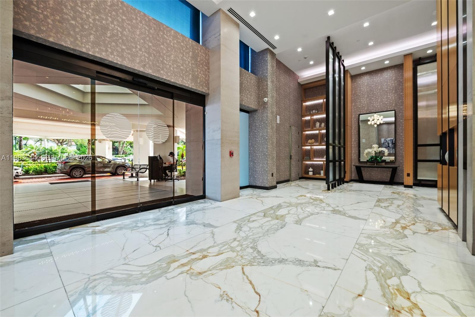 MARINA TOWER CONDO - Residential