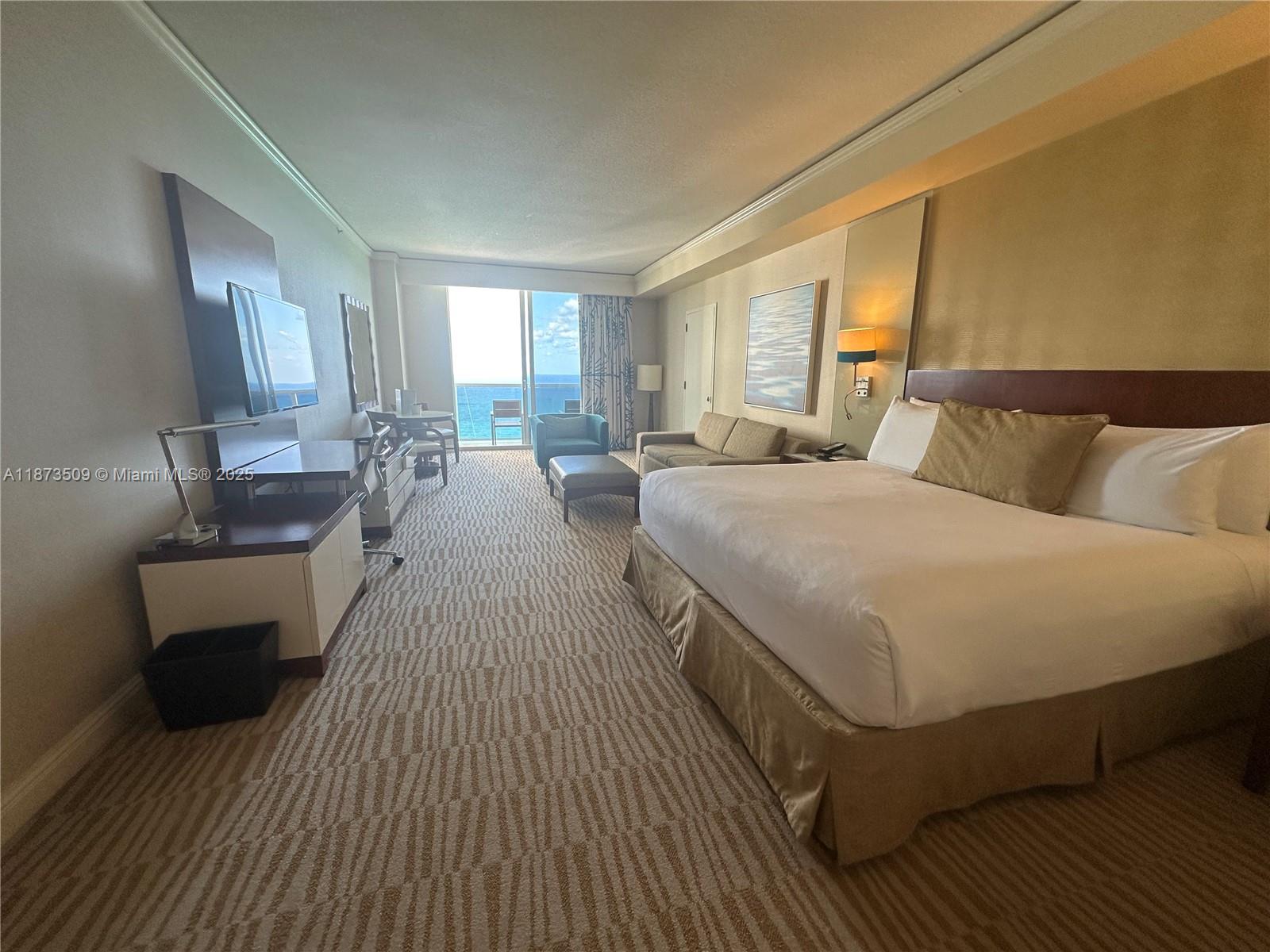 TRUMP INTERNATIONAL SONESA - Residential