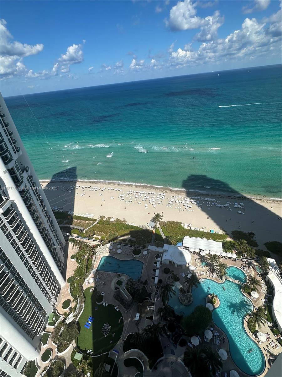 TRUMP INTERNATIONAL SONESA - Residential