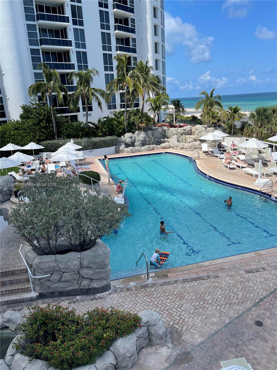 TRUMP INTERNATIONAL SONESA - Residential