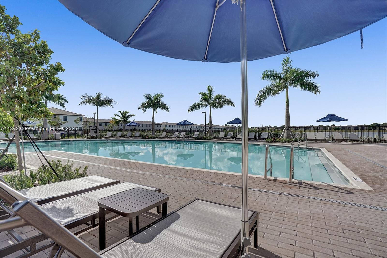 VIA VENTURA - Residential Lease