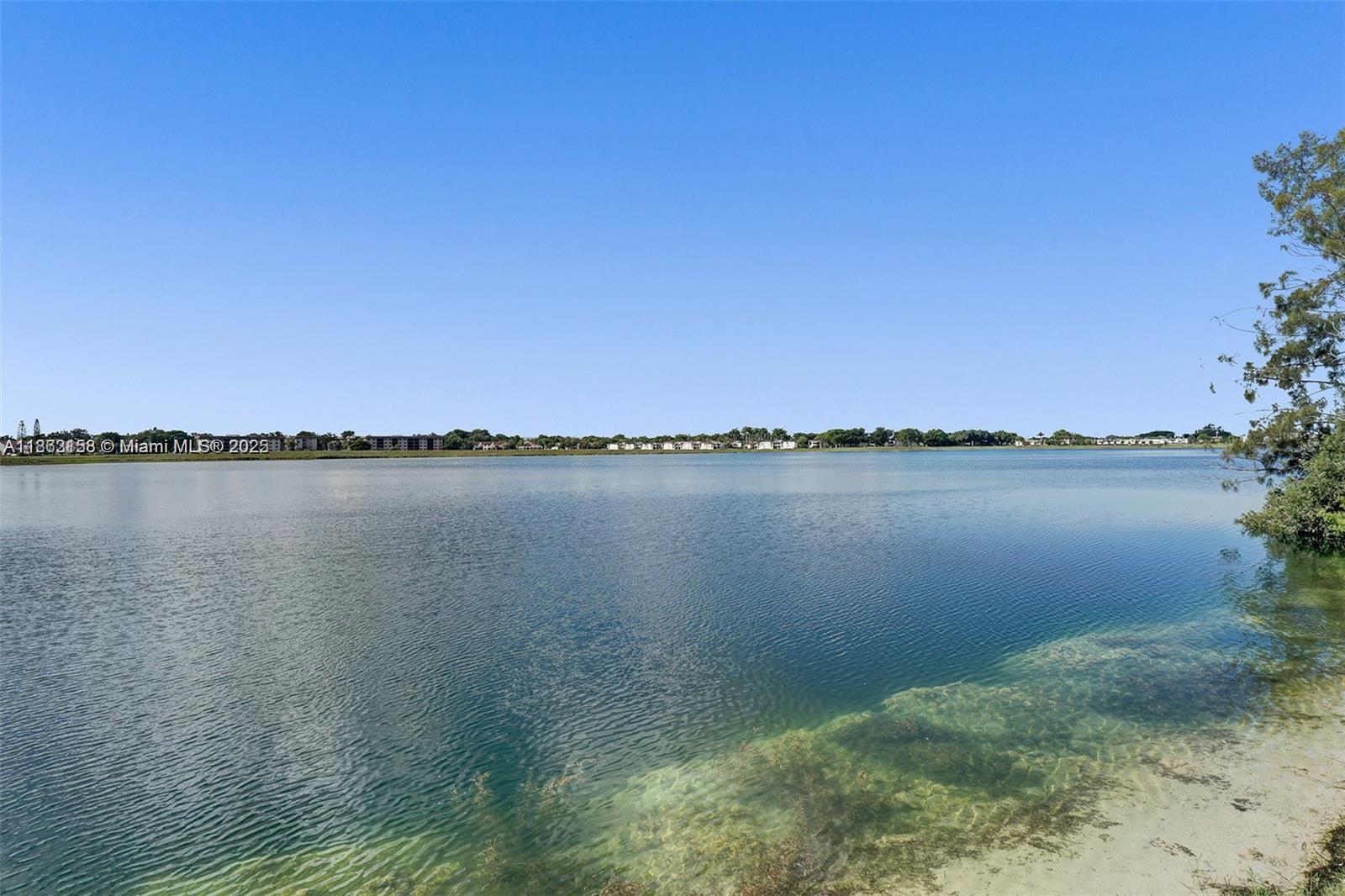 VIA VENTURA - Residential Lease