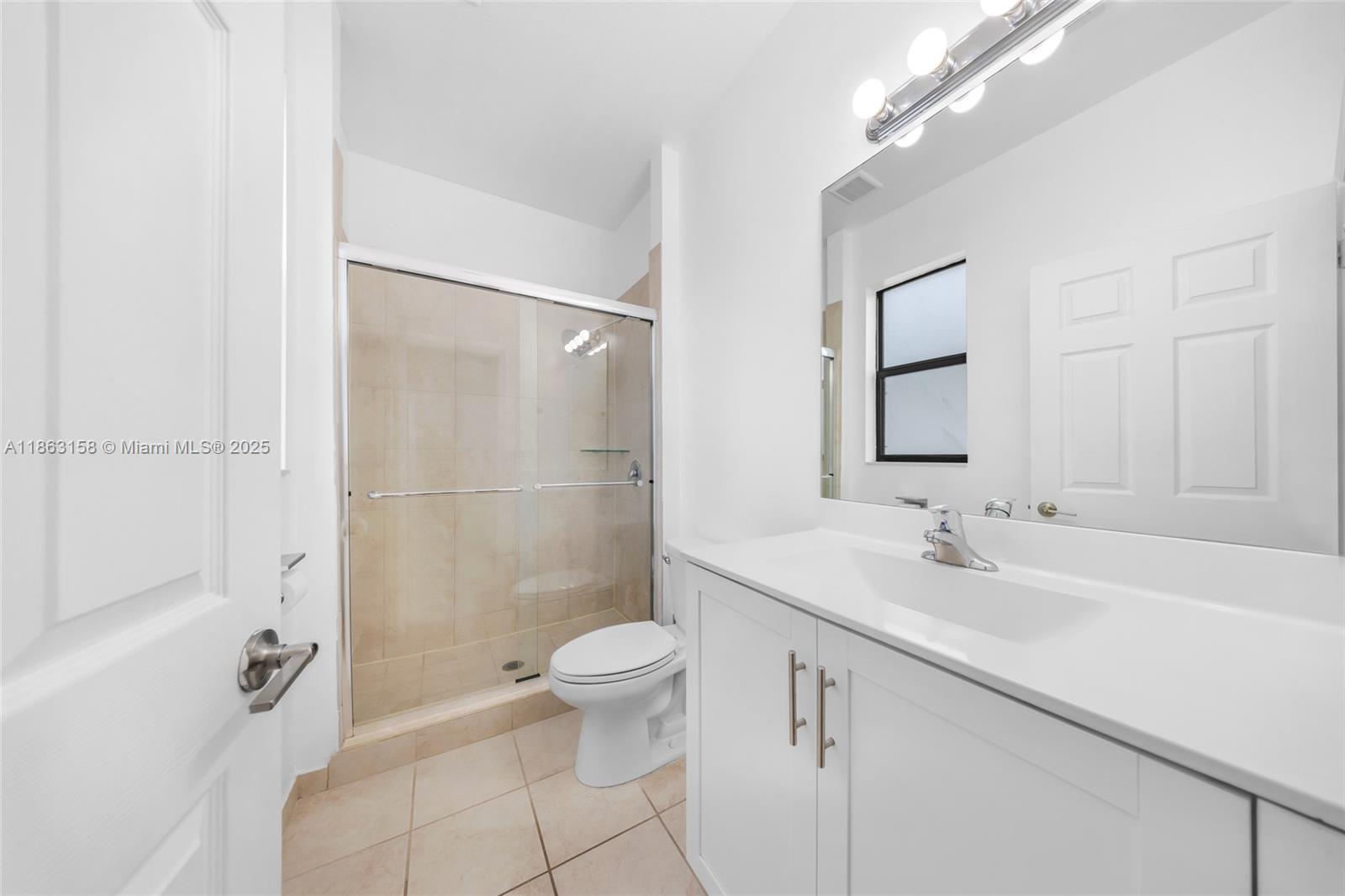 VIA VENTURA - Residential Lease