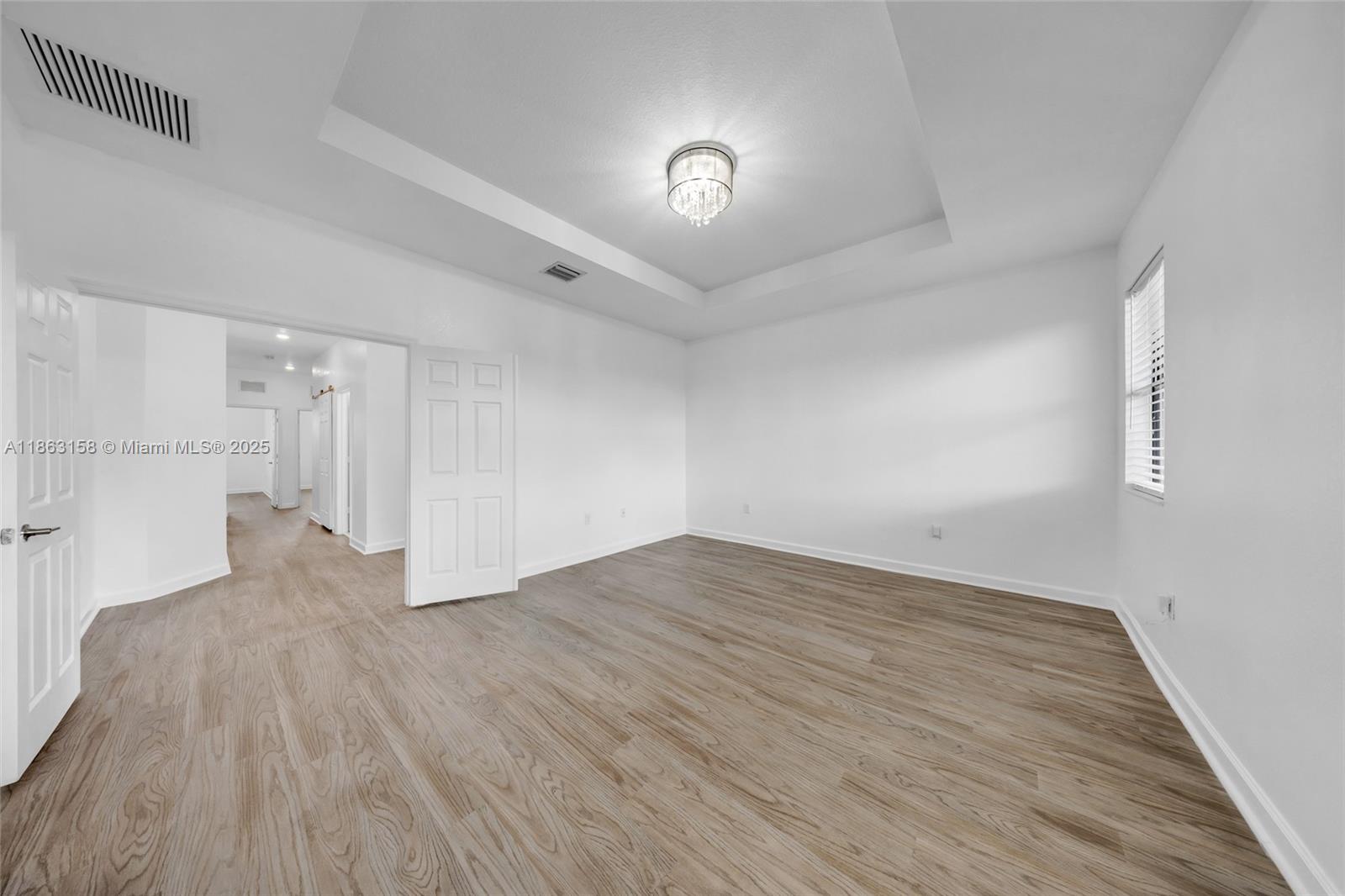 VIA VENTURA - Residential Lease