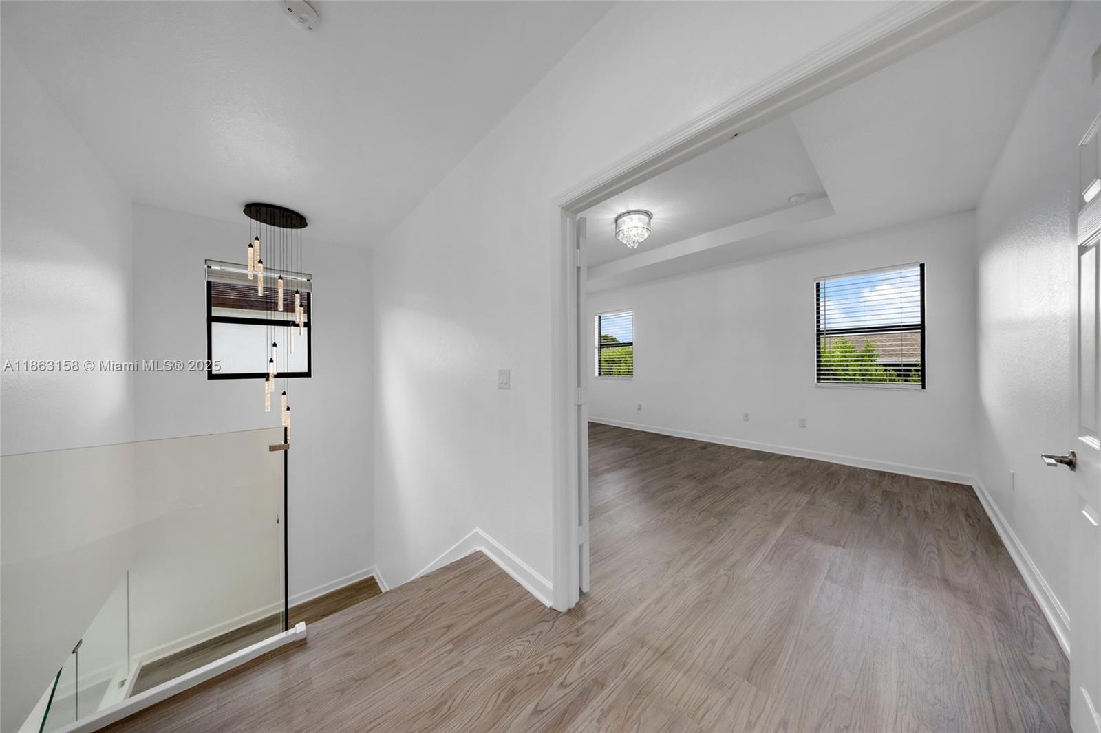 VIA VENTURA - Residential Lease