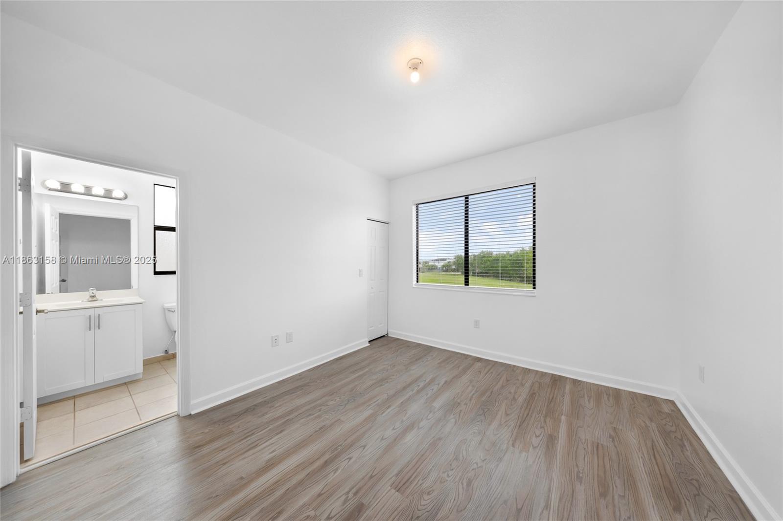 VIA VENTURA - Residential Lease