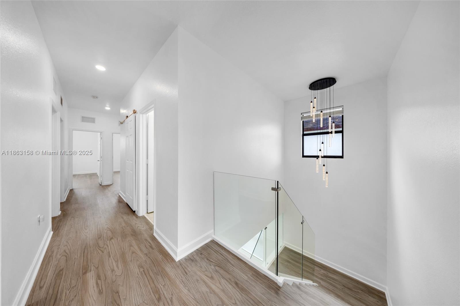 VIA VENTURA - Residential Lease