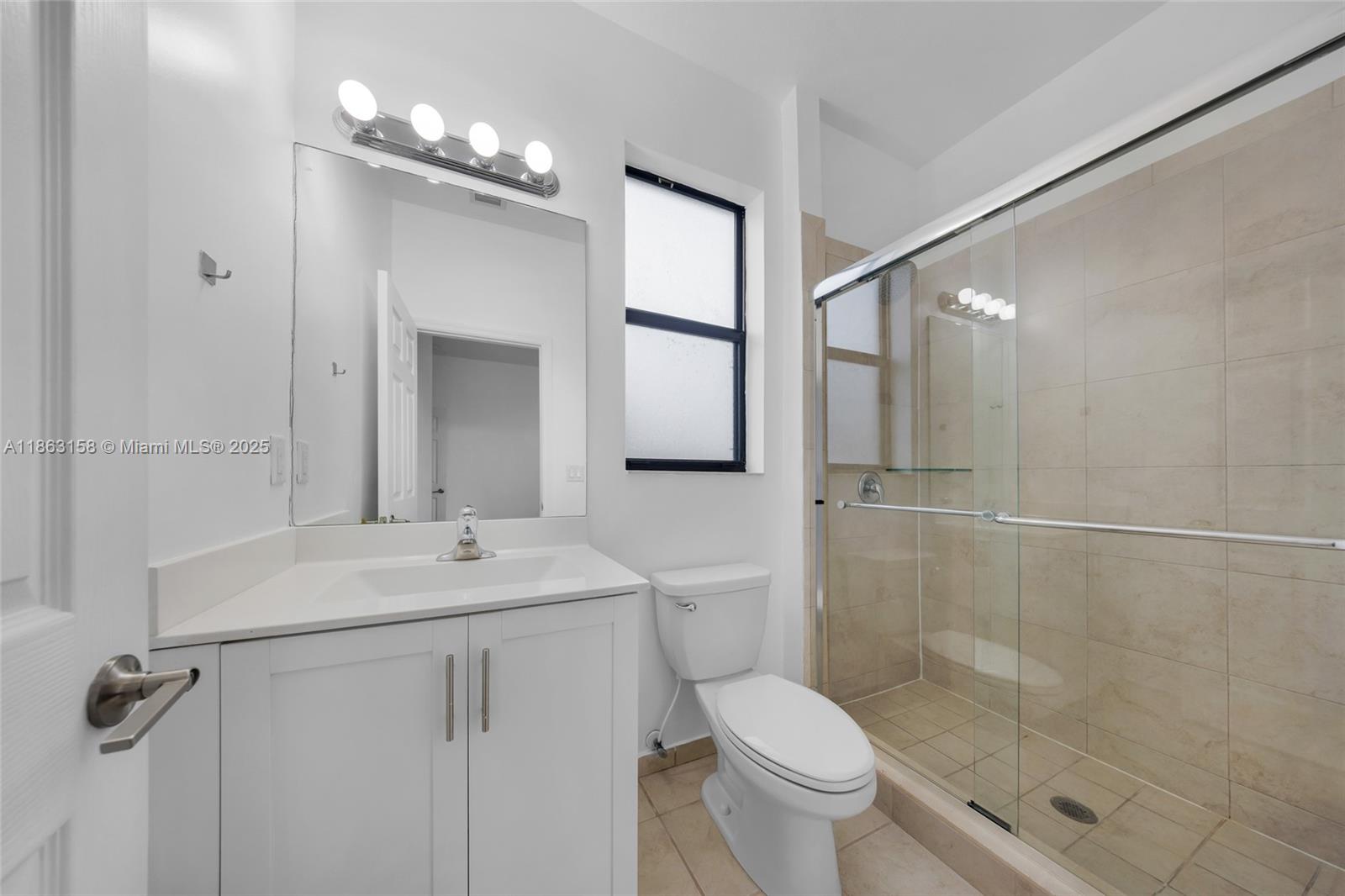 VIA VENTURA - Residential Lease