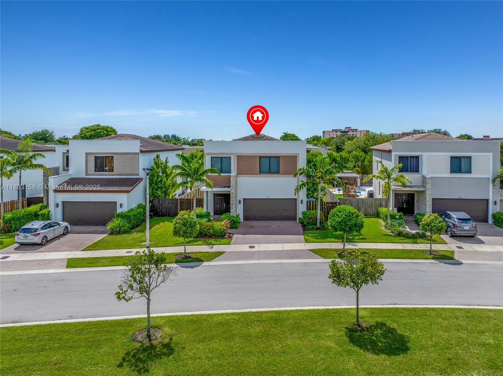 VIA VENTURA - Residential Lease